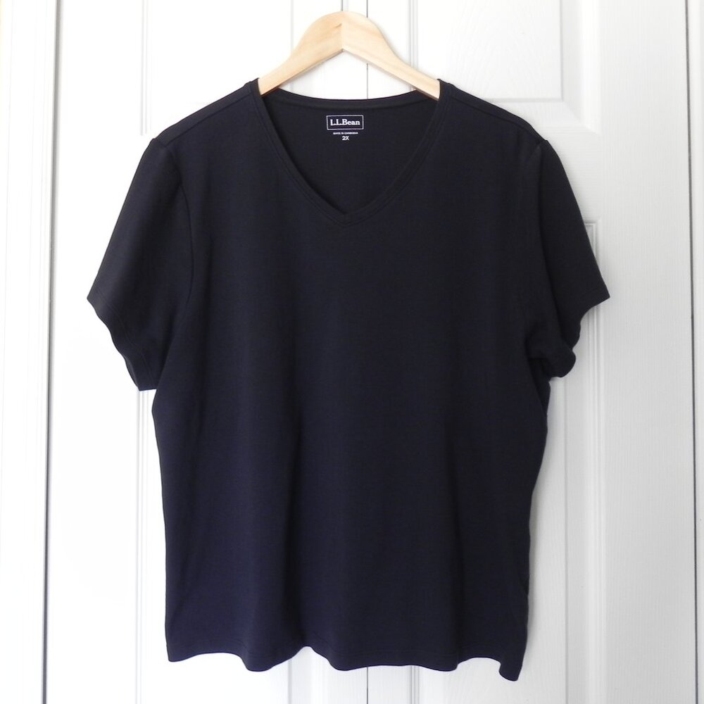 L L Bean Short Sleeve V-Neck T-Shirt 100% Cotton Black Size 2X